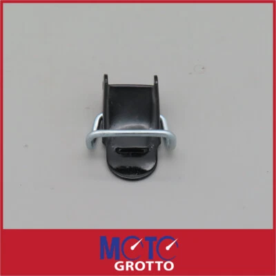 Защелка сиденья для Yamaha R5 (70), R5B (71), R5C (72), DS7 (72) - Изображение 1 из 3