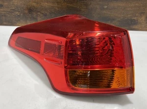 2013-2016 TOYOTA RAV4 LEFT TAIL LIGHT LAMP LIGHT OEM 81560-0R030 - Picture 1 of 3