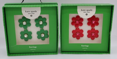 2 pares de pendientes lineales florales Kate Spade New York x Target verde y rojo Foto 1 de 3