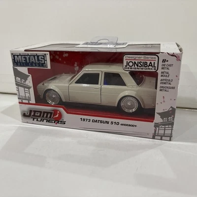 Sintonizadores JDM fundidos a presión de metales 1973 Datsun 510 serie de diseño de carrocería ancha Jonsibal  Foto 1 de 4