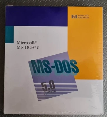 Microsoft MS-DOS Operating System Ver 5 on 3.5 Disks ITALIANO - Immagine 1 di 4