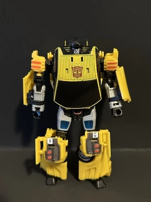 Figura de acción Transformers Universe Deluxe Class Sunstreaker Hasbro Foto 1 de 2
