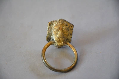 老式 ALLISON 铸黄铜日本狮子头梳妆台拖环拉 (H15) — 第 1/4 张图片