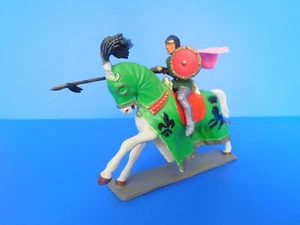 STARLUX / LE MOYEN AGE : CHEVALIER SUR CHEVAL AVEC ROBE TRES BELLE PIECE - Imagen 1 de 9