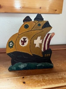 Vintage Carved Painted Wood Gesso SAILING SHIP Arts & Craft Single Bookend – 6.7 - Picture 1 of 8