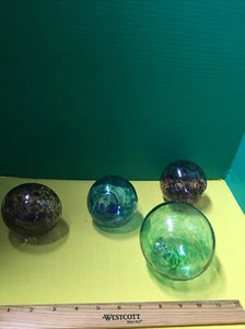 Hand blown glass ball ornaments - lot of 4 - Picture 1 of 20