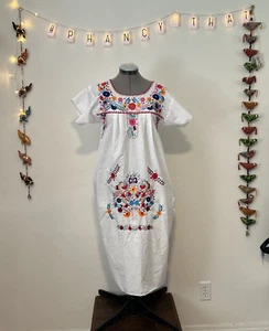 Boho Dress Womens Medium White Embroidered Mexican Style Peasant Puebla Coastal - Picture 1 of 11