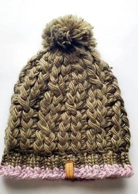 Gorro Merrell Trailhead Pom - Usado en Excelente Condición - Talla Única - Liquen/Neblina - Unisex Foto 1 de 3