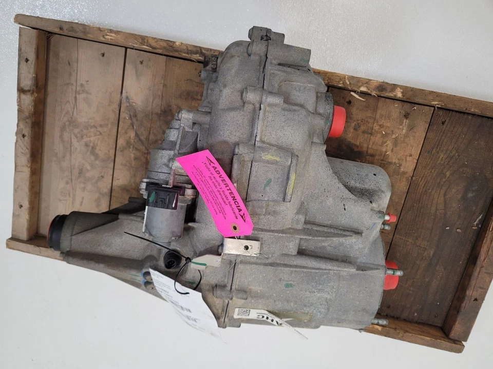 2009- 2020 CHEVROLET SUBURBAN 1500 Transfer Case Transfer Case Opt Nqh ID AY6  - Image 1 of 4