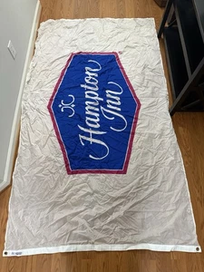 Vintage Hampton Inn Flagge Banner 90 x 53 in Made in USA - Bild 1 von 7