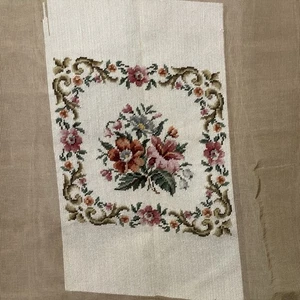 Vintage Nadelspitze Gobelin Panel Blumen Rosen gerahmt Bordüre Shabby Landhaus - Bild 1 von 12