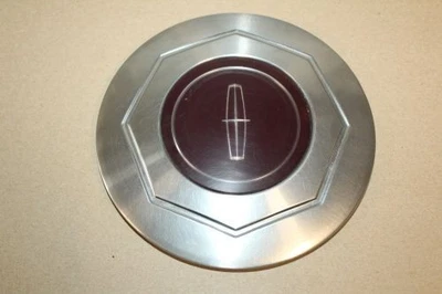 One Wheel Center Cap Hubcap 1984-1989 Lincoln Mark Series Continental 15" Wheel - Image 1 of 4