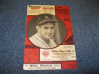 1935 Senators at Tigers foldout orientation, scored Greenberg Goslin Fox Program - Image 1 of 4