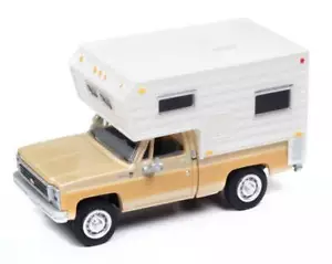 Classic Metal Works 30673 HO Scale 1977 Chevrolet Fleetside Pickup Truck with Ca - Picture 1 of 2