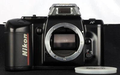 Cámara Nikon F-401 cuarzo fecha 35 mm película SLR cuerpo solamente Foto 1 de 4