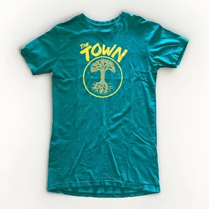 Oaklandish THE TOWN medium T-shirt green and gold, Oakland A’s colors! excellent - Picture 1 of 3