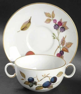 Royal Worcester Evesham Gold Cream Soup & Saucer 1190797 - Picture 1 of 1
