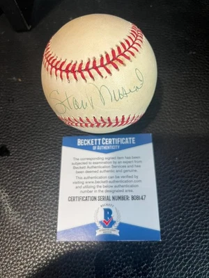 Cardinals Stan Musial Signed National League Baseball Beckett COA - Image 1 of 4