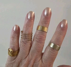 Juego de anillos estilo banda tono plateado dorado cruz grabados talla 5,5 a 7 - Imagen 1 de 8
