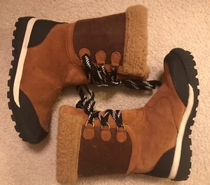 Neu BooRoo halbhohe Damen-Winterstiefel aus Wildleder/Wolle mit Innensohle Größe 9 süßer Stil! - Bild 1 von 10