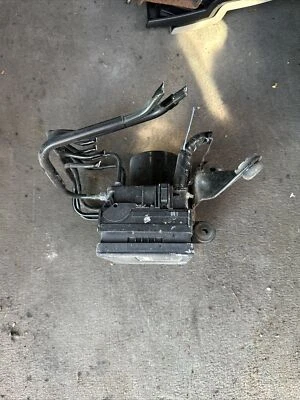 2006 - 2009 Mazda 5 unidade de bomba de freio abs antibloqueio fabricante de equipamento original - Imagem 1 de 4