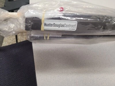 Mini persianas horizontales Hunter Douglas aluminio DK marrón aluminio 36" x 48" (2) Foto 1 de 4