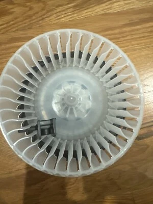 Motor soplador de climatización compatible con: Chevrolet Trax 2015 grado A Foto 1 de 4