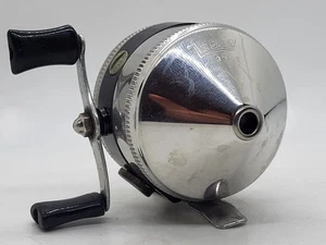 Vintage Zebco "33" Closed Face Spin Cast Reel - Adjustable Drag - Made in U.S.A. - Bild 1 von 13