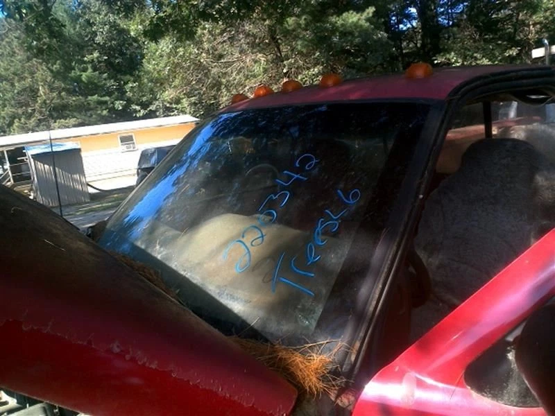 Windshield Glass Fits 94-99 DODGE 1500 PICKUP 3192875 Foto 1 de 3