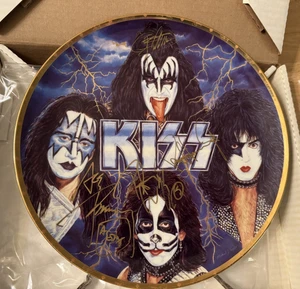 KISS MEMBRI ORIGINALI (PAUL, GENE, PETER, ACE) 1997 GARTLAN TARGA FIRMATA A/P (M) - Foto 1 di 21