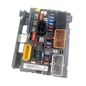 Fuse Box Battery Manager 9807028780 9809742880 For Peugeot 307/408 9666700480 - Picture 1 of 4