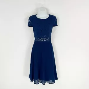 = Boohoo gorgeous navy lace & chiffon evening /party dress size 10 - Picture 1 of 4