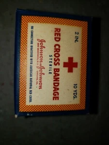 BENDA VINTAGE JOHNSON & JOHNSON RED CROSS 2" 10 IARDE MAI USATA IN SCATOLA ORIGINALE - Foto 1 di 6