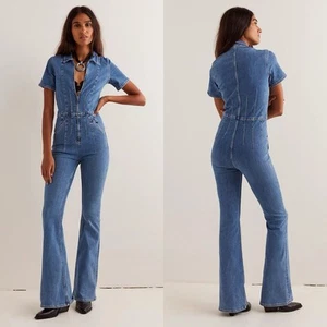 We The Free People Jayde Flare Jumpsuit Denim Sunburst Blue Size Medium NWT - Picture 1 of 7