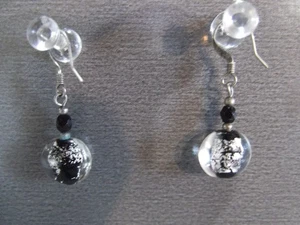 1 Pair Unique  1"in Glass Dichroic Black Dangle - Foto 1 di 5