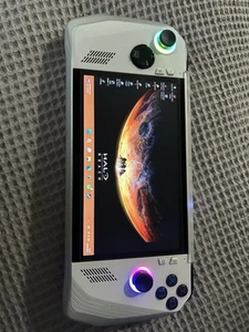 ROG Ally Z1 Extreme 1tb - Picture 1 of 4