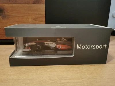 McLaren Mercedes MP 4-24 - 2009 Lewis Hamilton 1:18 F1 Modell Minichamps MB Box - Bild 1 von 3