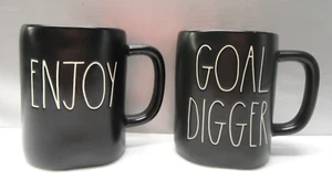 Tazas grandes negras Rae Dunn (2) "Disfruta" y "Excavadora de goles" ¡Combinamos envío!! - Imagen 1 de 10