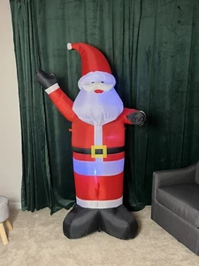 Santa inflable de 6 pies iluminado ondulando interior/exterior fácil de configurar y ponderar - Imagen 1 de 14