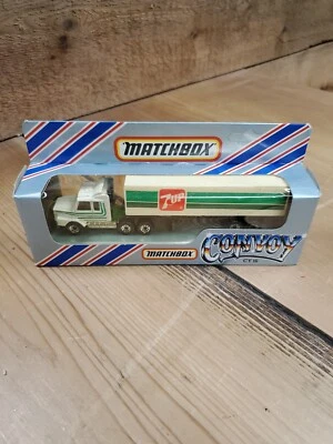 Matchbox Convoy CY16 Scania Box Truck 7up - Image 1 of 3