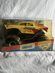 Hot Wheels Monster Jam escala 1/24 | Amarillo - Camión Avenger firmado por el conductor - Imagen 1 de 4