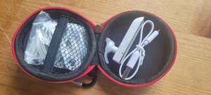 New Bee Bluetooth Earpiece, Accessories in Case LC-B41 - Photo 1/4