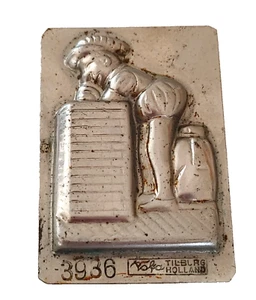 Vintage Metalldose Schokoladenform 1936 Mann Bäcker Ladung Tasche 3936 Kofa Tilburg Holland - Bild 1 von 9