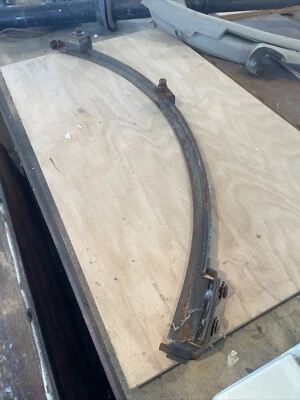 Chevy Styleine 1951 Deluxe techo rígido ventana pista Foto 1 de 4