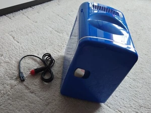 Mini Kühlschrank 12V Camping Auto kühlen / erwärmen Unterwegs  - Bild 1 von 4