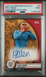2024/25 TOPPS BLUE MOON MANCHESTER CITY PHIL FODEN GOLD AUTO RED /5 PSA 9 CARD - Foto 1 di 2