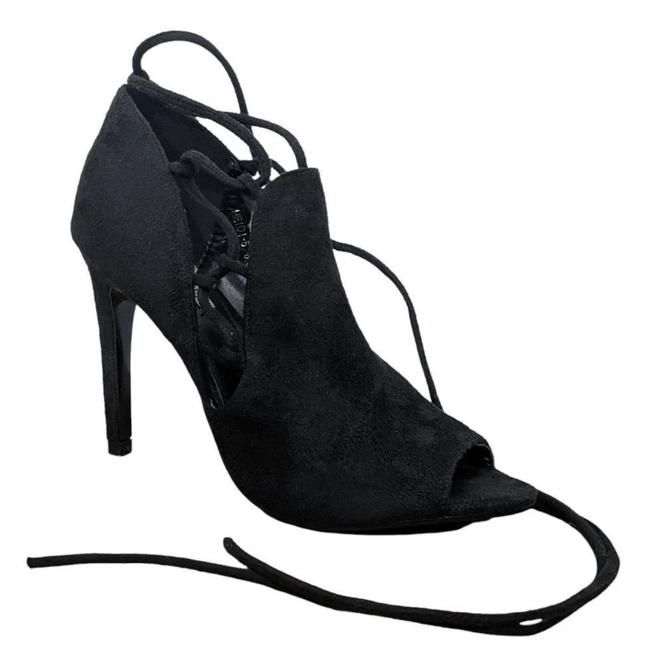 Sexy tacones de gamuza con tiras negras de gamuza sintética Cape Robbin talla 8,5 Foto 1 de 4