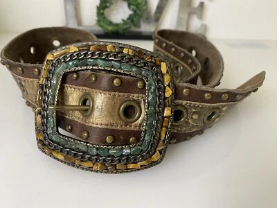 Cinturón hecho a mano de cuero marrón llamativo piedras semipreciosas tachuelas hasta talla 36 Foto 1 de 4