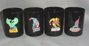 Menge 4 schwarze Glas Tassen Marvel Comics Hulk, Iron Man, Spider-Man, Captain America - Bild 1 von 7