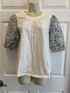 Voy Damen weißes Top T-Shirt blau & grau Blumenmuster Ösen Puffärmel Gr. M - Bild 1 von 11